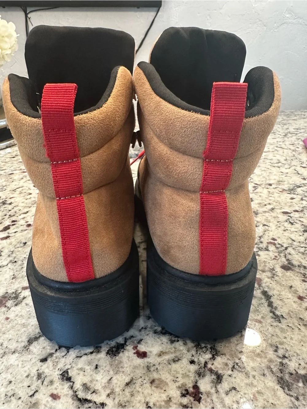 Qupid Hiking Style Ankle Boots Tan Black Red Laces Size 37 US 6.5
